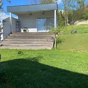 bungalow-dans-le-jardin.hotels-rhonealpes.com/